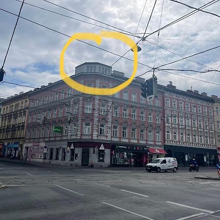 Gesamte Unterkunft Ueber Den Daechern Wiens Exterior foto